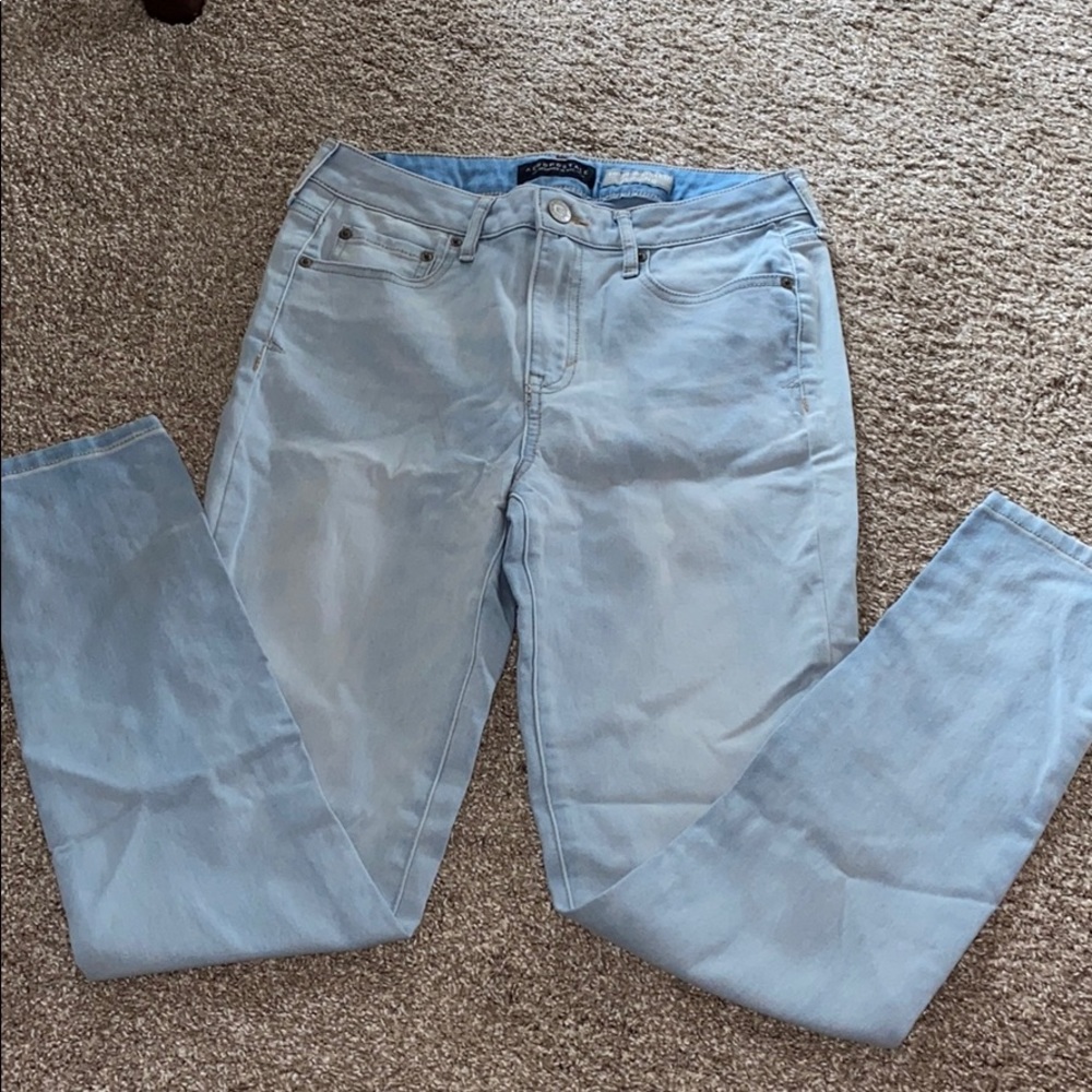 light wash denim Aéropostale jeans